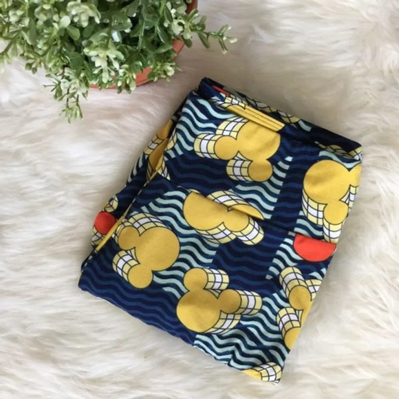 LULAROE | Disney Mickey Mouse Leggings O/S - Picture 5 of 6